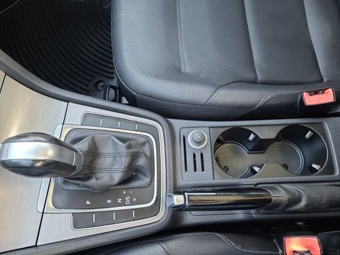 Used 2015 Volkswagen Golf TDI SE w/ Lighting Package image 23