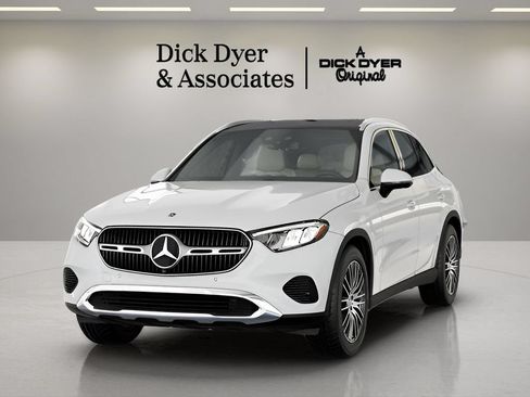 Used 2026 Mercedes-Benz GLC 300 image 31