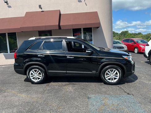 Used 2014 Kia Sorento LX AWD/4WD image 4