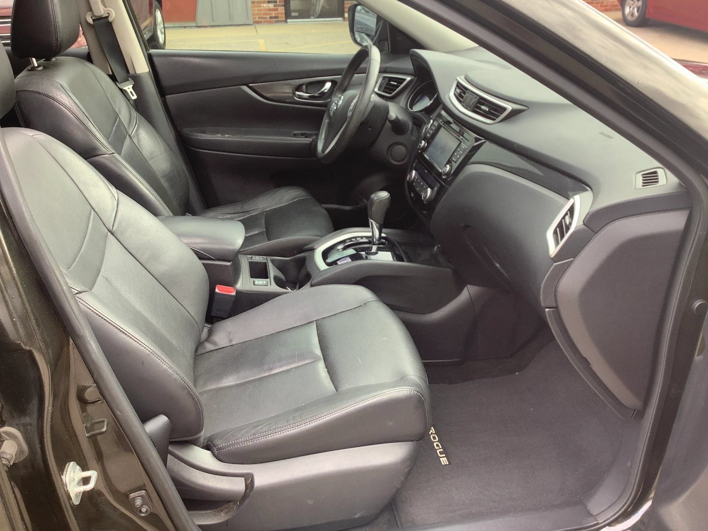 Used 2015 Nissan Rogue SL w/ SL Premium Package AWD/4WD image 13