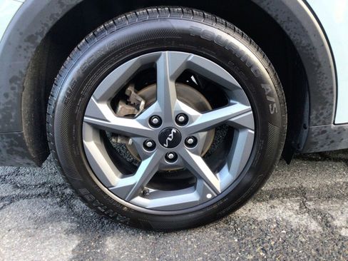 Used 2025 Kia K4 LXS image 30