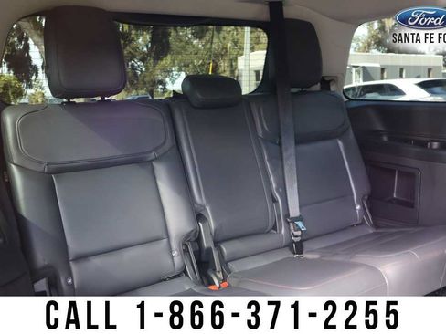 Used 2025 Ford Expedition Active AWD/4WD image 34