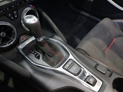 Used 2018 Chevrolet Camaro ZL1 image 7
