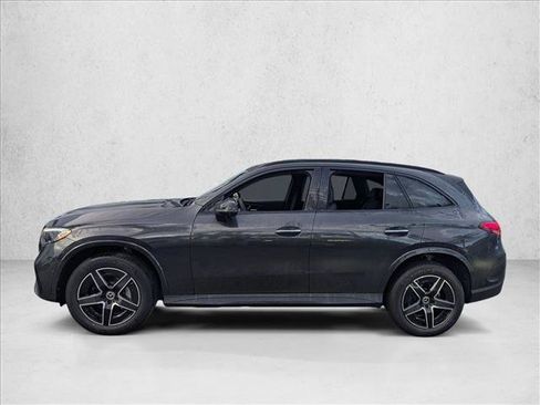 Used 2026 Mercedes-Benz GLC 300 4MATIC image 5
