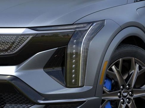 New 2026 Cadillac Optiq V w/ Magnus Launch Edition image 10