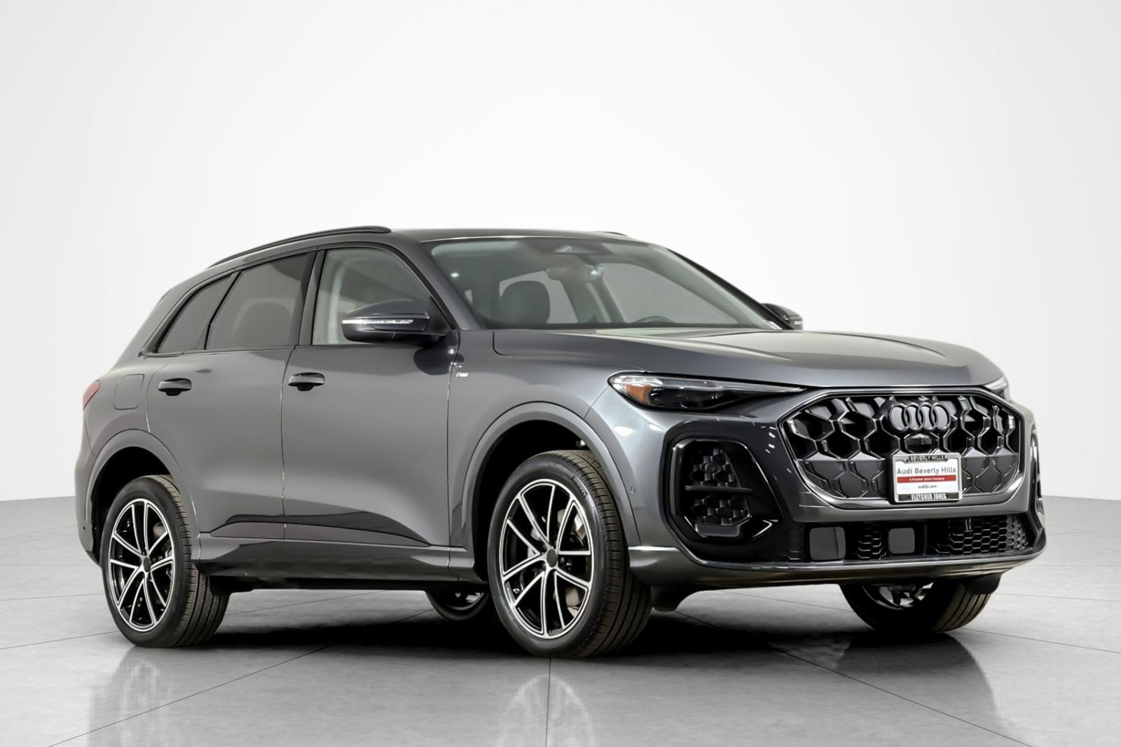 New 2026 Audi Q5 Premium Plus AWD/4WD image 2