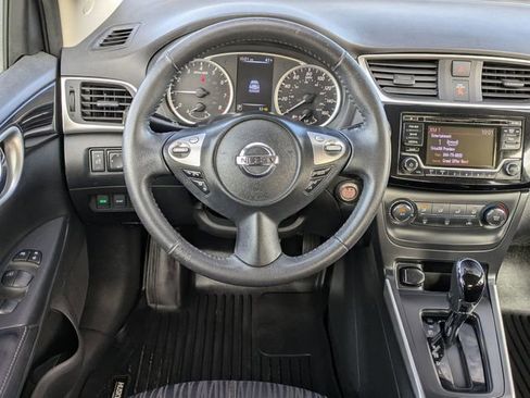 Used 2016 Nissan Sentra SV image 18