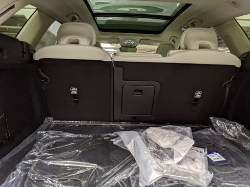 New 2026 Volvo XC60 B5 Ultra w/ Protection Package Premier image 27