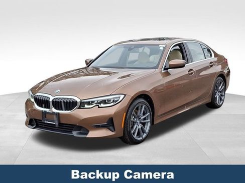 Used 2019 BMW 330i xDrive Sedan w/ Convenience Package image 4