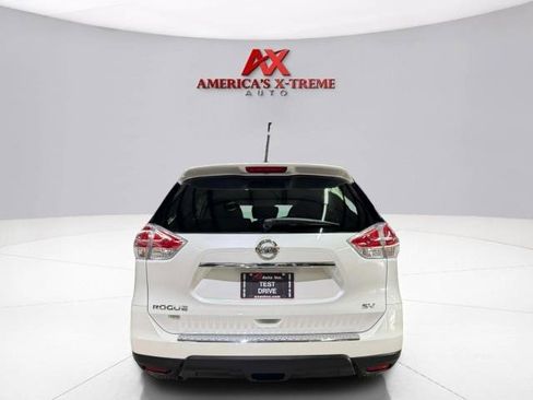 Used 2016 Nissan Rogue SV FWD image 6