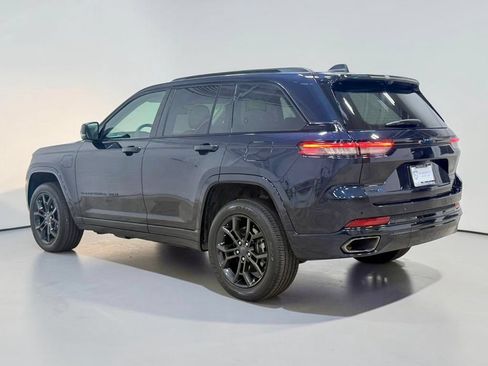 Used 2023 Jeep Grand Cherokee 30th Anniversary AWD/4WD image 14