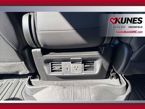 New 2025 GMC Sierra 3500 SLT image 43