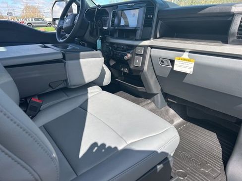 New 2026 Ford F250 XL w/ XL Chrome Package AWD/4WD image 12