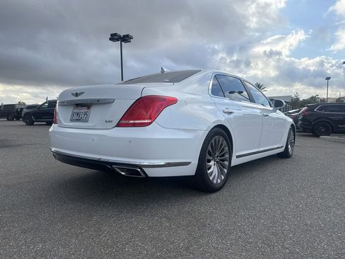 Used 2017 Genesis G90 3.3T Premium RWD image 5