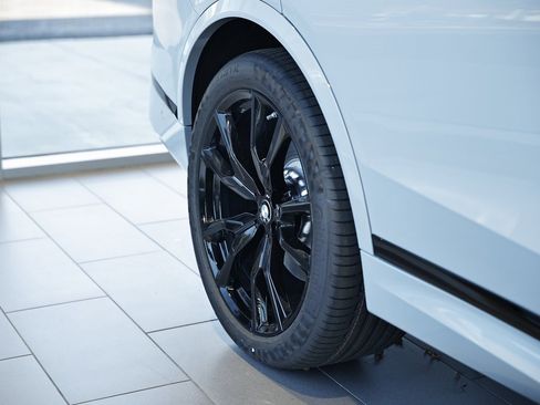 New 2026 BMW X7 xDrive40i w/ M Sport Package image 6