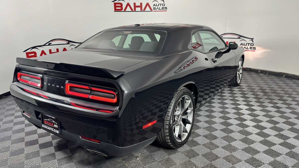 Used 2022 Dodge Challenger GT RWD image 7