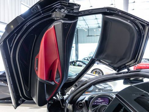 Used 2018 McLaren 720S Performance RWD image 36