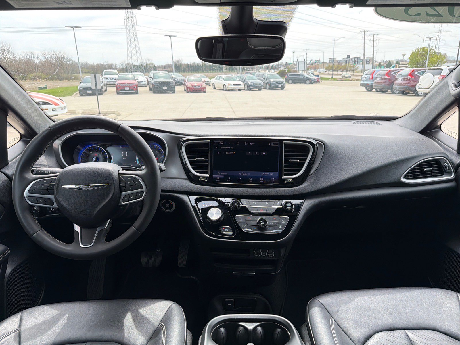 Used 2025 Chrysler Pacifica Select FWD image 28