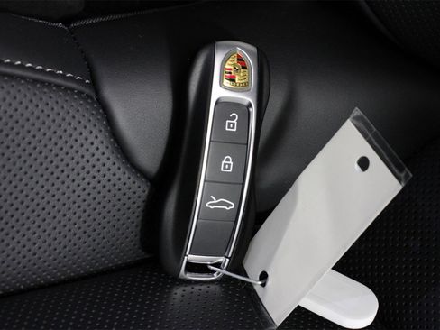 New 2026 Porsche 911 Carrera image 23