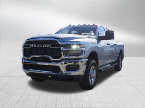 New 2026 RAM 2500 Tradesman AWD/4WD image 8