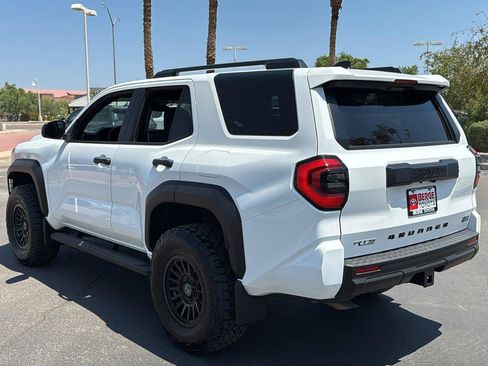 Used 2025 Toyota 4Runner SR5 AWD/4WD image 6
