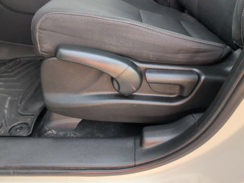 Used 2019 Honda Ridgeline Sport image 11
