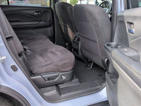 Used 2022 Honda Pilot Sport image 18