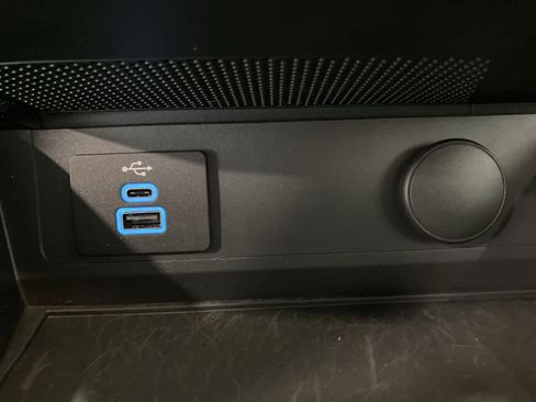 Used 2024 Ford Mustang Coupe image 18