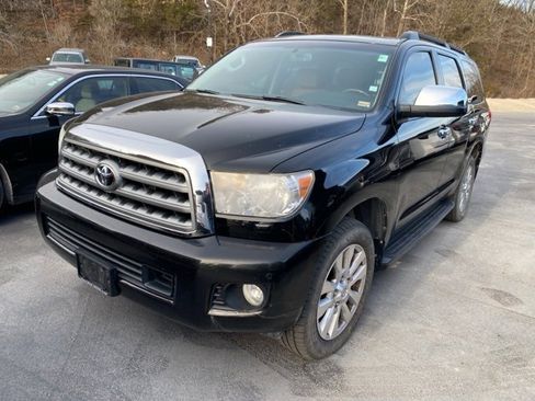 Used 2012 Toyota Sequoia Platinum image 2