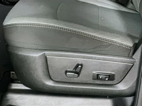 Used 2023 RAM 3500 Big Horn w/ Level 1 Equipment Group image 21