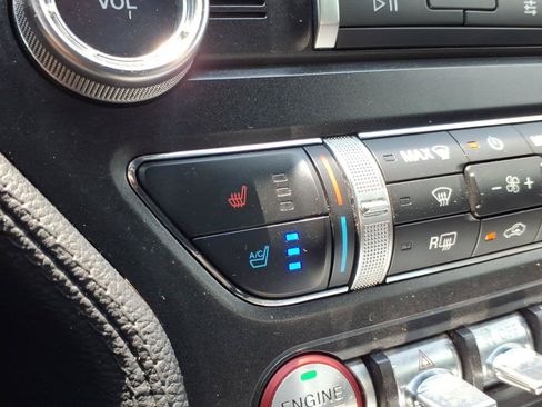 Used 2019 Ford Mustang Premium RWD image 5