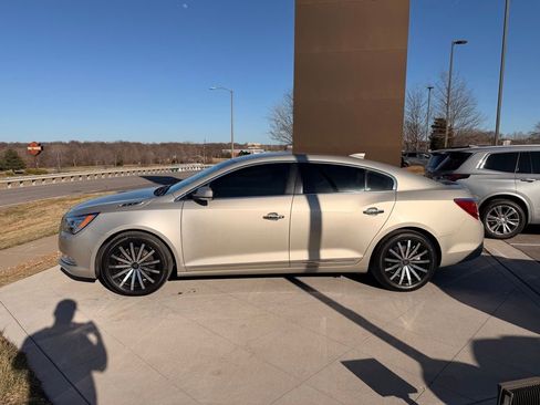Used 2016 Buick LaCrosse Leather w/ Driver Confidence Package #1 FWD image 2