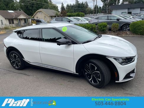 Used 2023 Kia EV6 Wind w/ Wind Technology Package AWD/4WD image 17