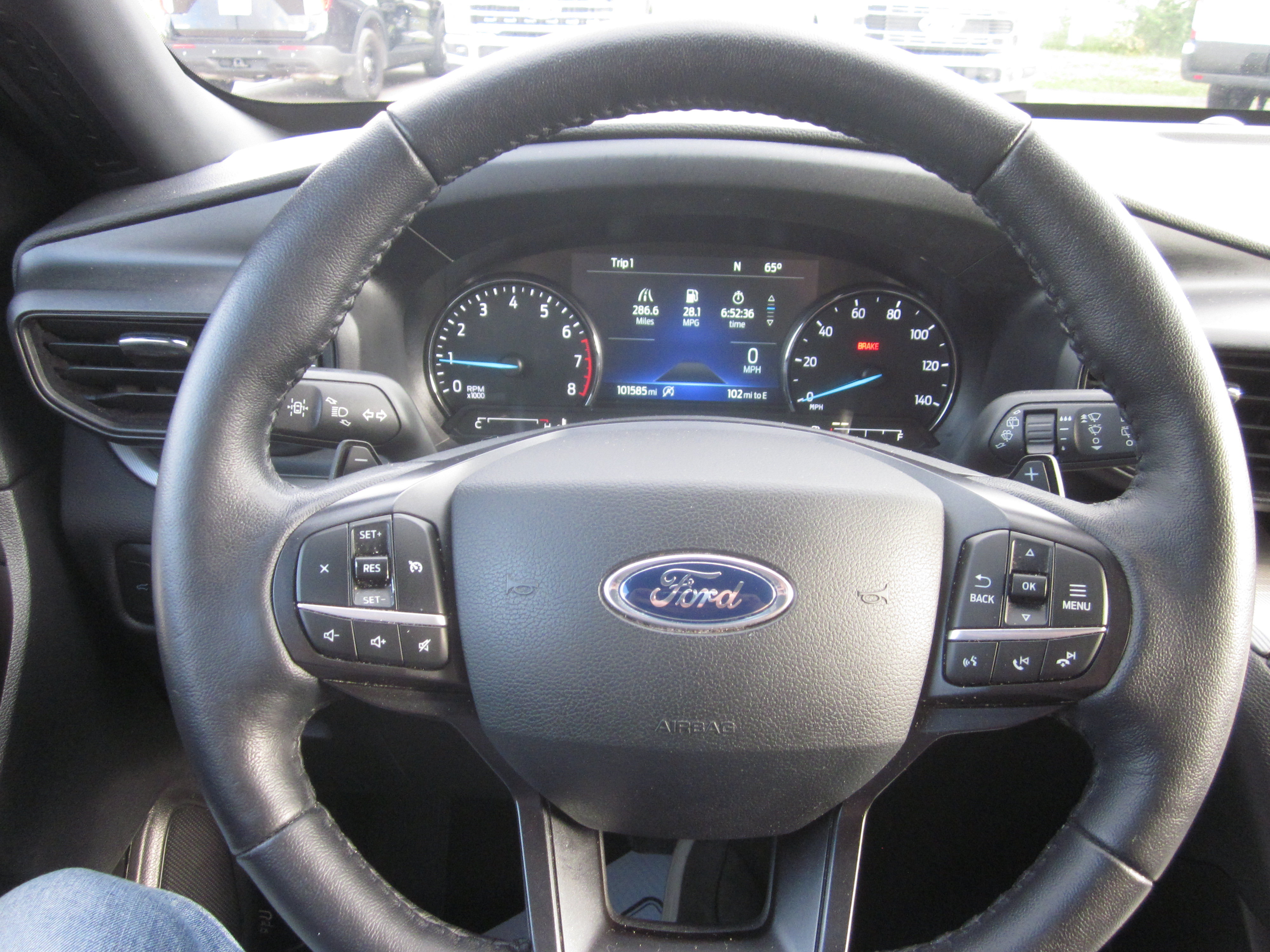 Used 2020 Ford Explorer XLT w/ Comfort Package AWD/4WD image 18