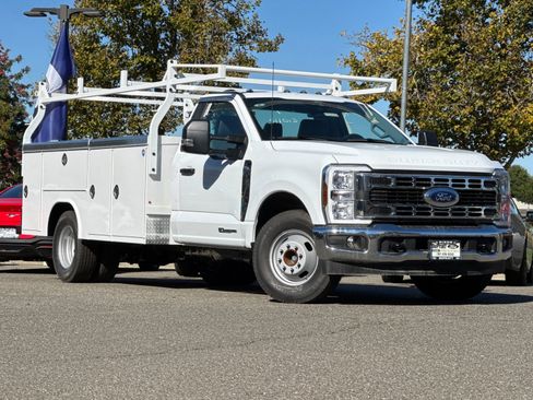 New 2025 Ford F350 XL w/ XL Chrome Package image 2