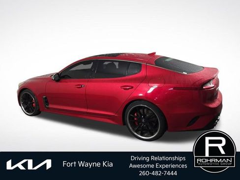 Used 2018 Kia Stinger GT2 AWD/4WD image 10
