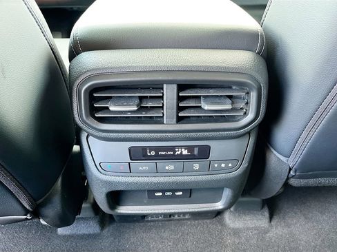 Used 2025 Honda Pilot EX-L image 24