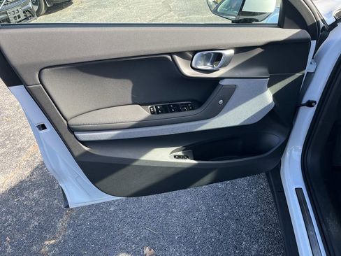 Certified 2024 Polestar Polestar 2 image 22