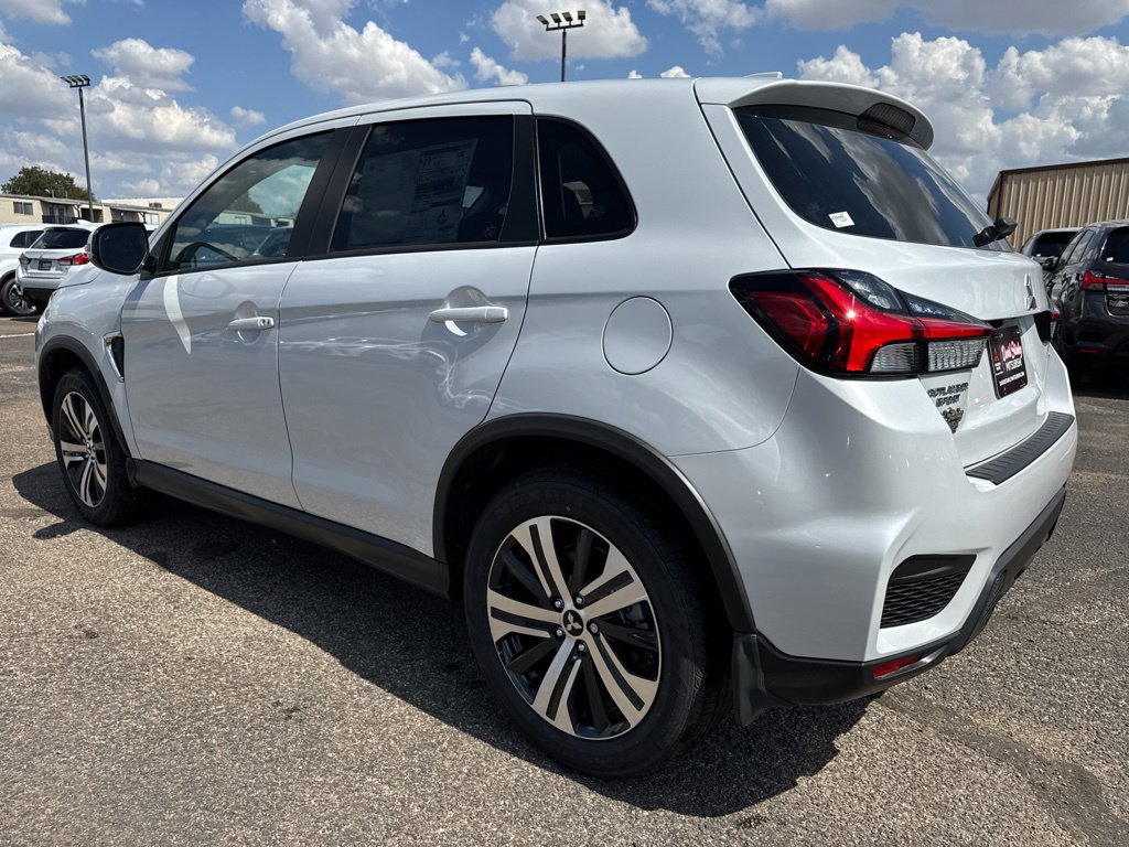 New 2027 Mitsubishi Outlander Sport SE FWD image 6