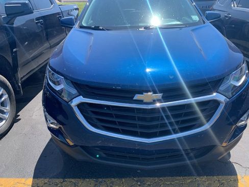 Used 2021 Chevrolet Equinox LT AWD/4WD image 3