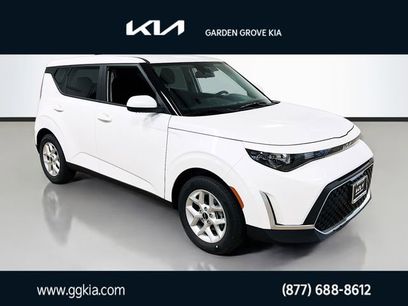 New 2025 Kia Soul LX