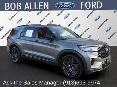 Used 2025 Ford Explorer ST