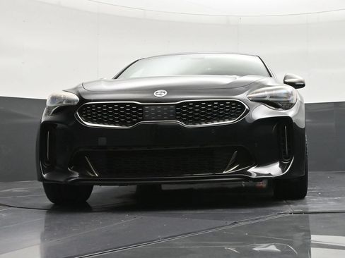 Used 2018 Kia Stinger GT2 AWD/4WD image 27