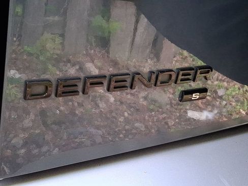 Used 2020 Land Rover Defender 110 S AWD/4WD image 28