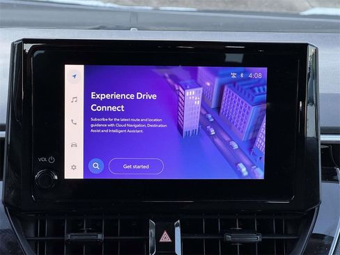 Used 2025 Toyota Corolla LE image 3