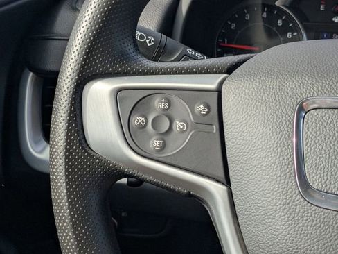 Used 2022 GMC Terrain SLE w/ Driver Convenience Package image 23