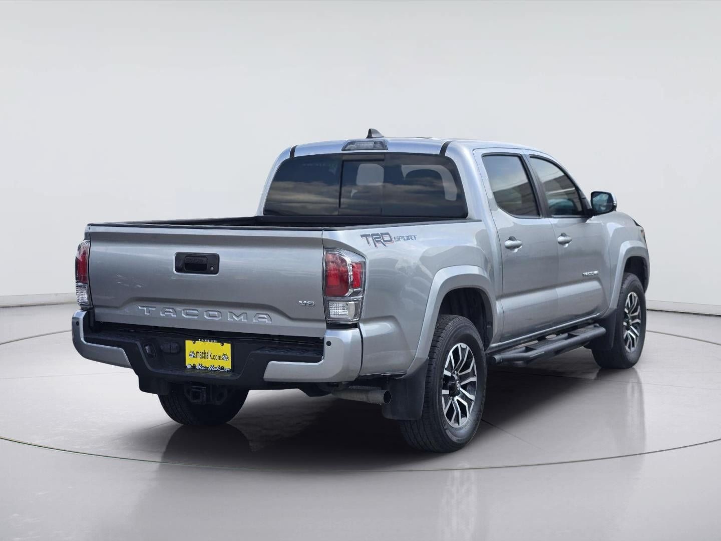 Used 2023 Toyota Tacoma TRD Sport w/ Technology Package RWD image 8