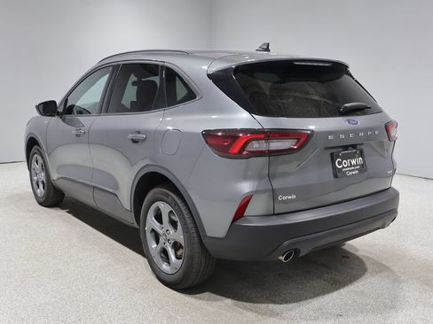 Used 2025 Ford Escape ST-Line AWD/4WD image 5