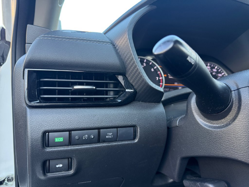 Used 2025 Nissan Sentra SV FWD image 13