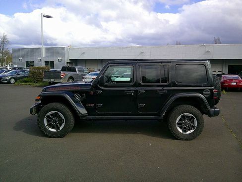 Used 2022 Jeep Wrangler Unlimited Rubicon w/ LED Lighting Group image 2